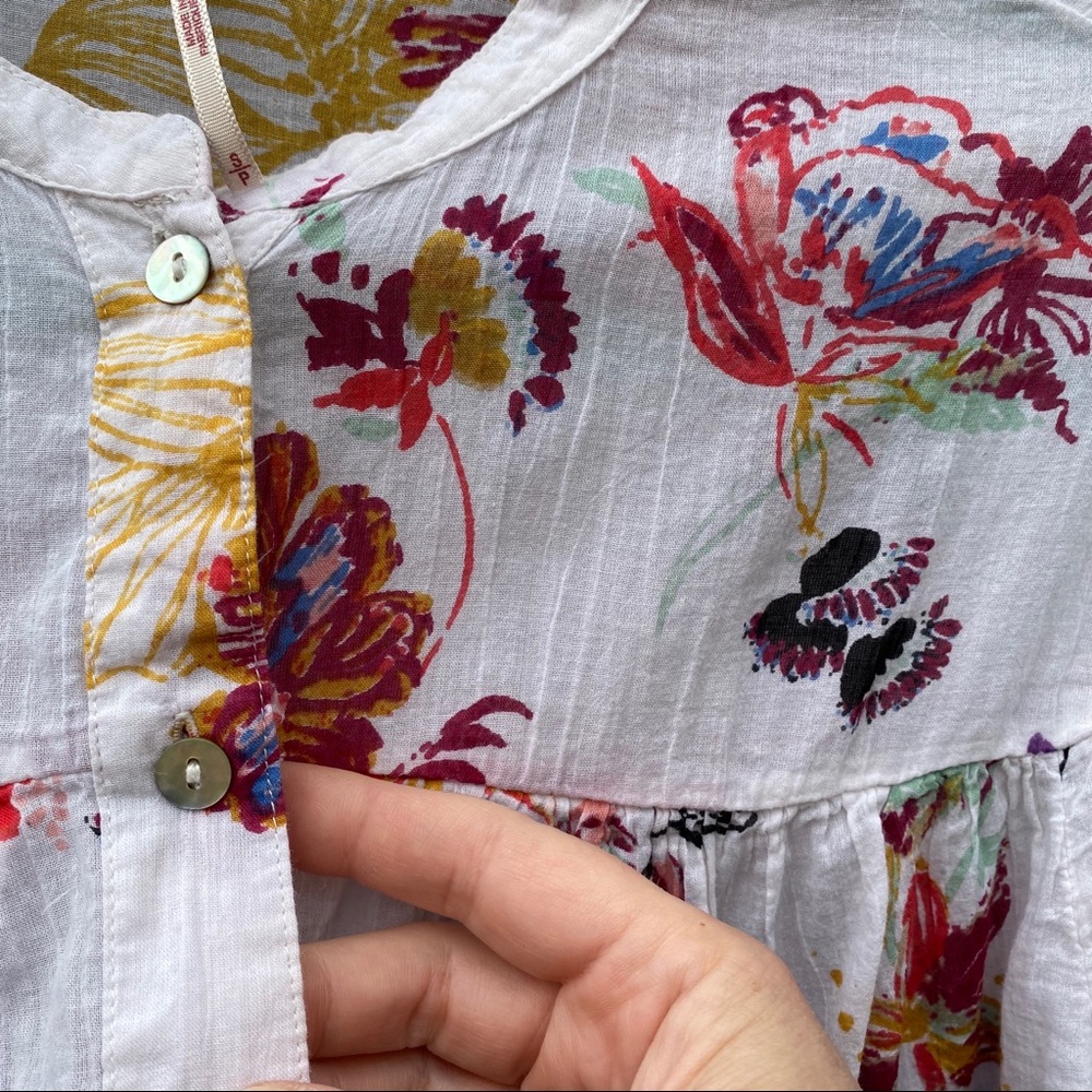 Free People Babydoll Floral Flutter Sleeve Top. - Picture 5 of 8